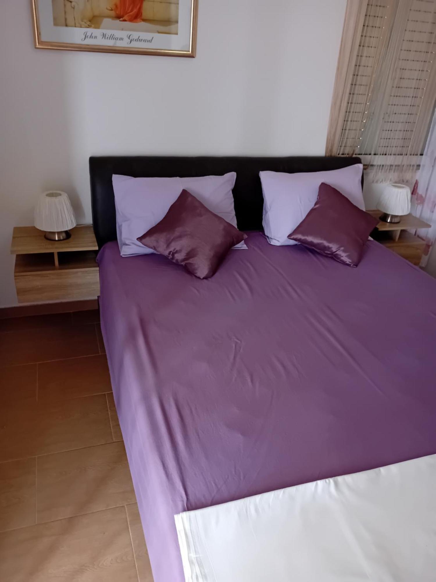 Apatmani Peternel Apartment วีร์ ภายนอก รูปภาพ